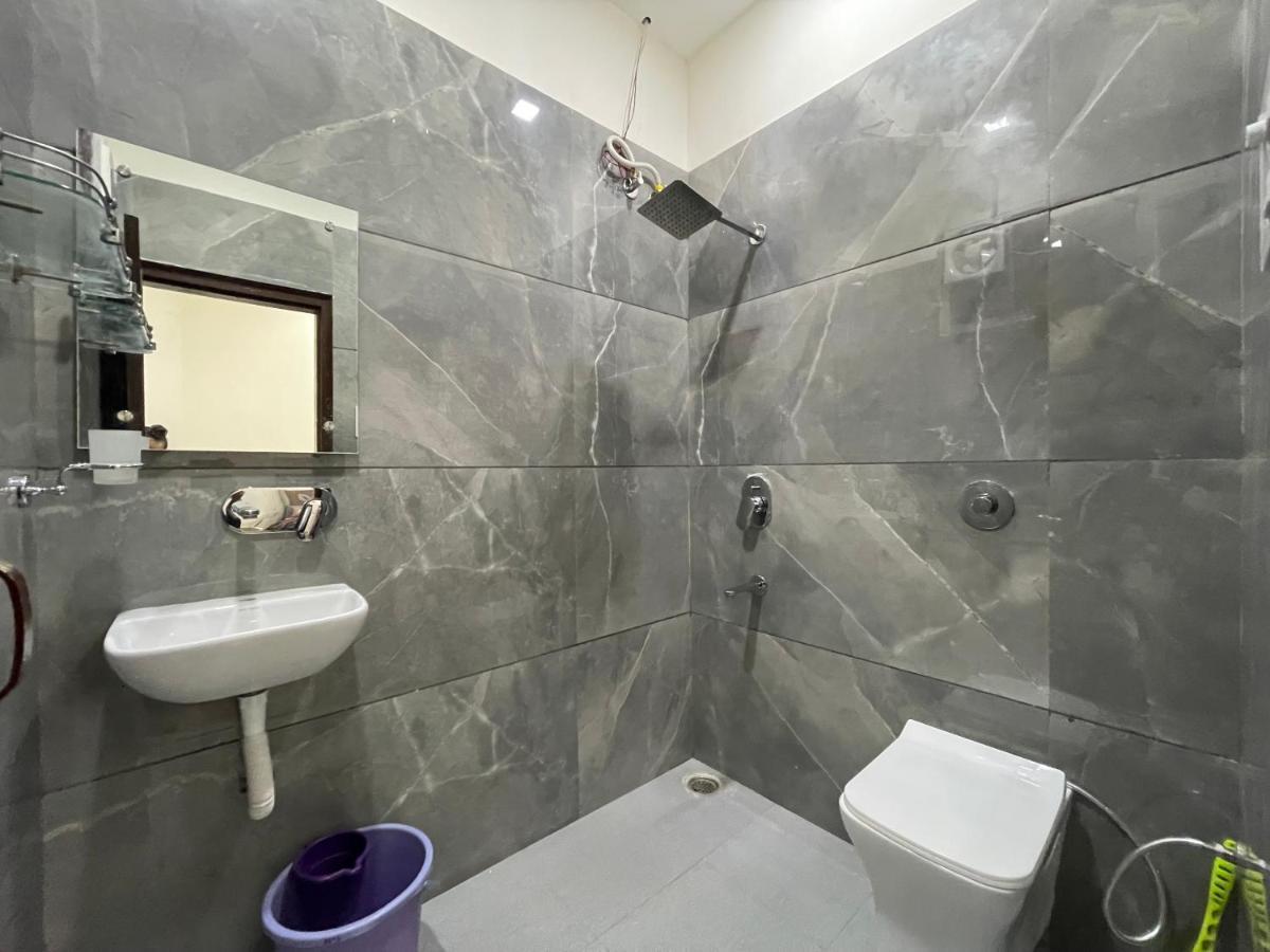 Homestay Comforts 500M From Amritsar Airport Dış mekan fotoğraf