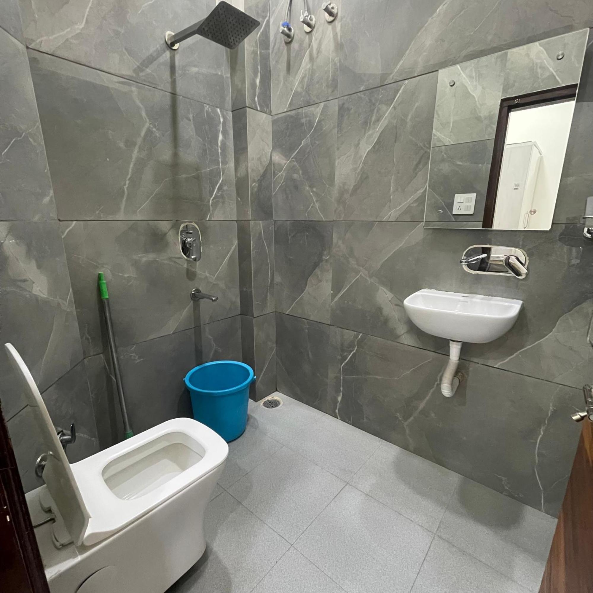 Homestay Comforts 500M From Amritsar Airport Dış mekan fotoğraf